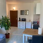 公寓 Apartino