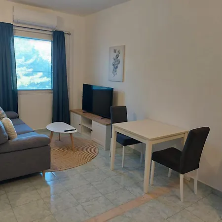 Apartino *